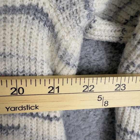 Pure Jill sweater tunic size medium tall v neck with split detail at sleeve - Picture 5 of 9